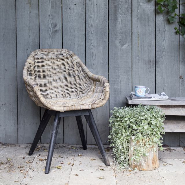 Warmte wond Schurk Rotan stoel 'Julia' de hippe, stoere stoel voor aan elke tafel!